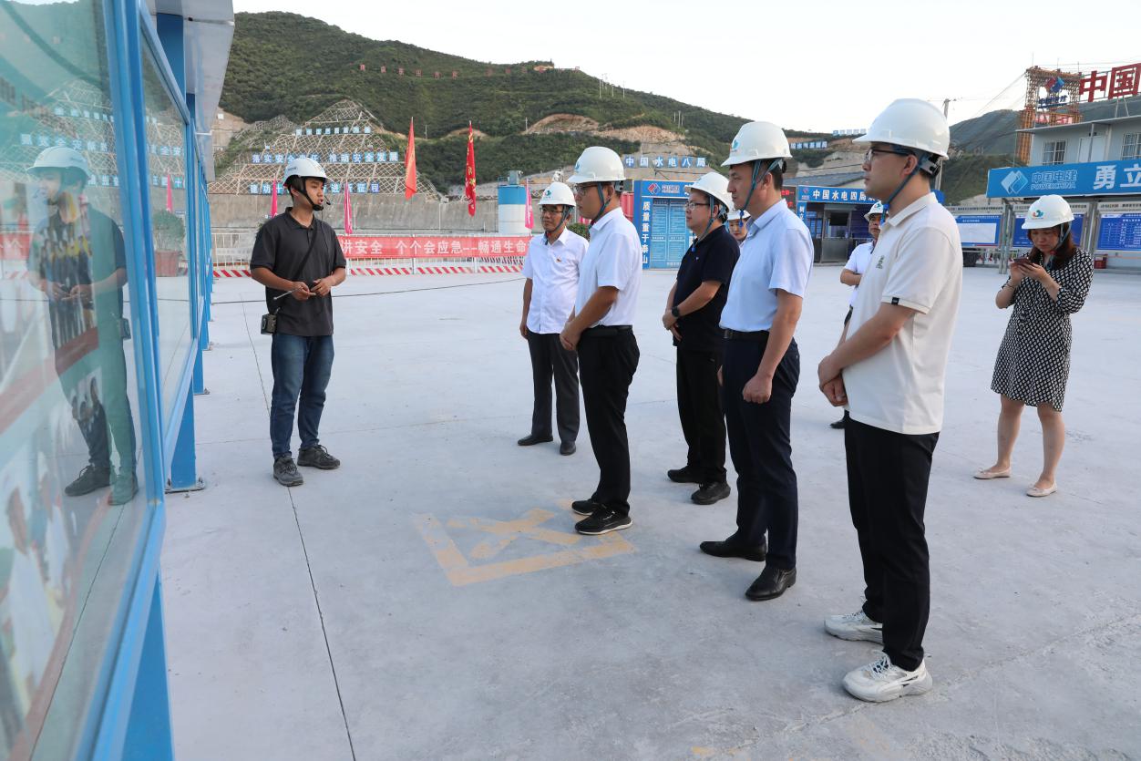 /ueditor/image/20240814/1723627869433927/d73bdc2aa7aea952dbc629bdea8e681e.jpg 2024.8.13省国资委督导检查东庄水利公司党支部标准化规范化建设工作3.jpg